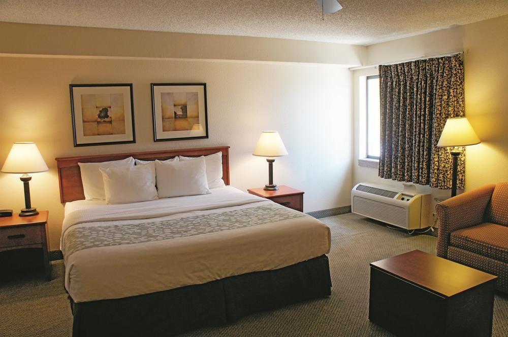 Hotel La Quinta By Wyndham Albuquerque Journal Ctr Nw Exterior foto